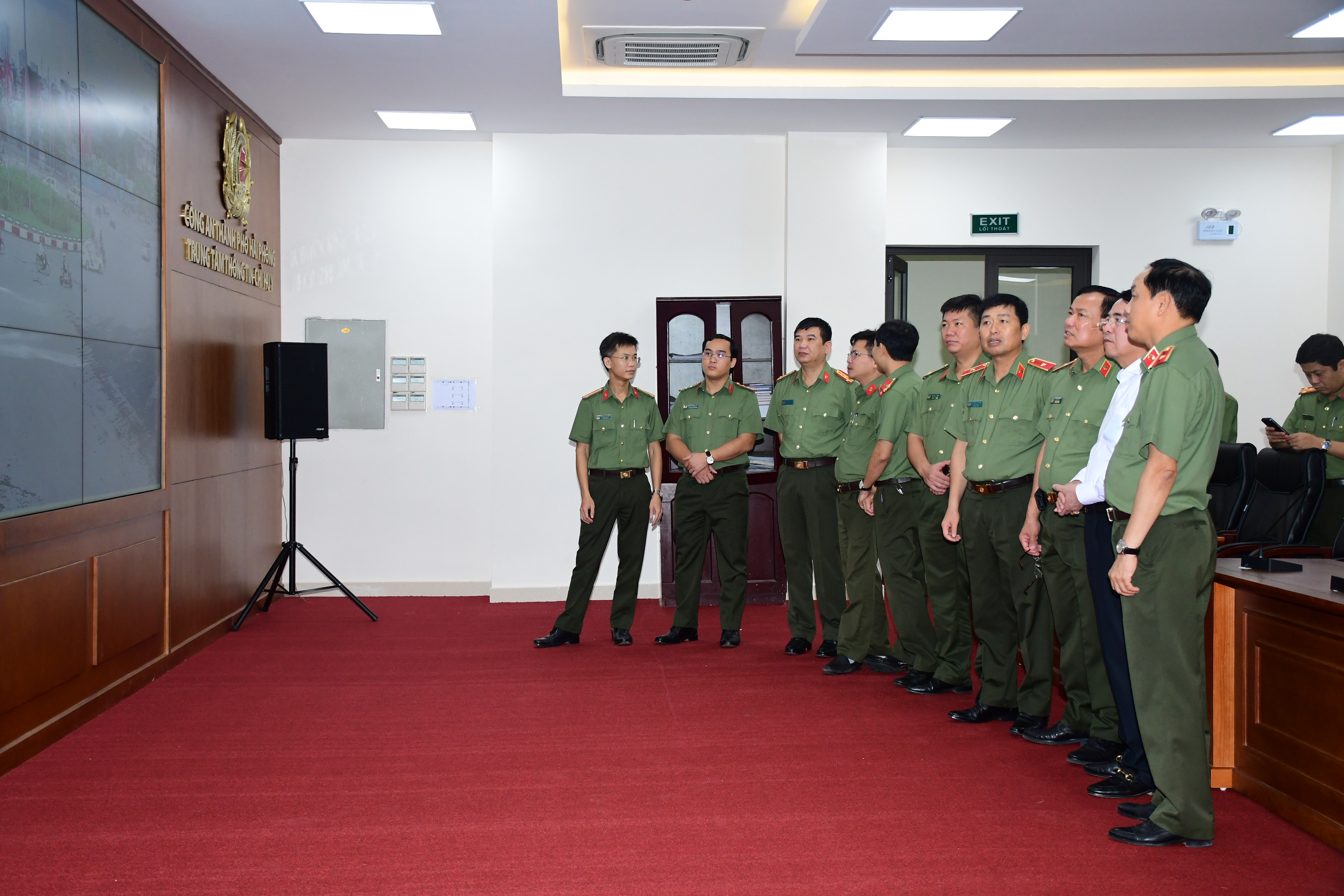 Thiếu tướng Lê Tấn Tới, Thứ trưởng Bộ Công an đến thăm và làm việc với Công an thành phố Hải Phòng